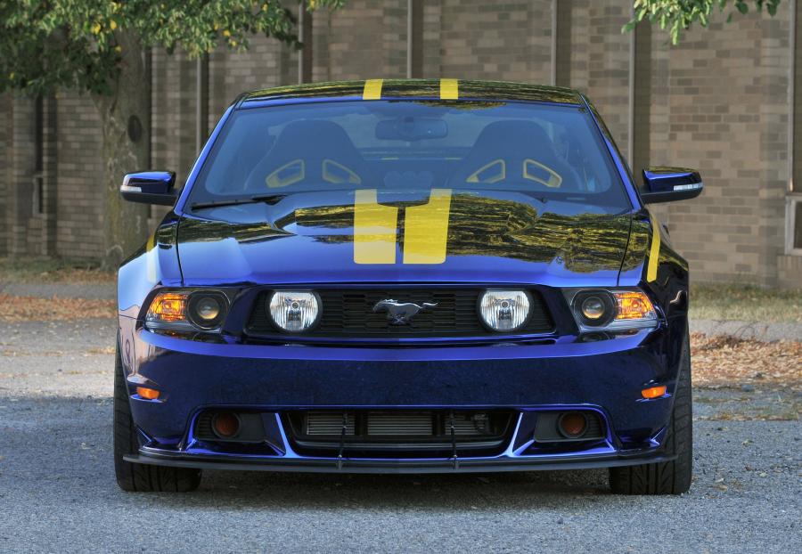  Ford Mustang GT Blue Angels Edition 2012 года  (фото 9 из 11)